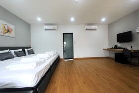 The Mira Hotel