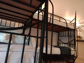 Uncle Hostel