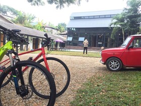 Uncle Hostel