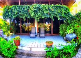 Upcountry Bungalows