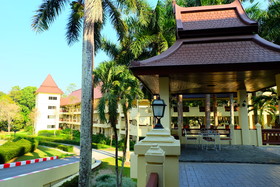 Wiang Indra Riverside Resort