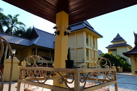 Wiang Indra Riverside Resort
