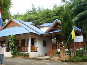 Khumsuk Resort