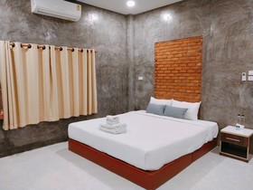 B Tel Chomthong Resort Chiang Mai