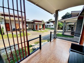 B Tel Chomthong Resort Chiang Mai