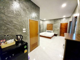B Tel Chomthong Resort Chiang Mai