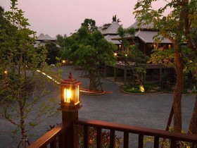 Monmuang Resort