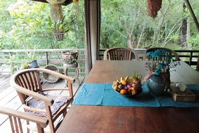 Thai Teak House Garden Homestay