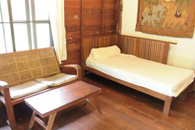 Thai Teak House Garden Homestay