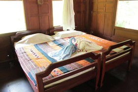 Thai Teak House Garden Homestay