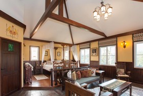 The Heritage House & Garden
