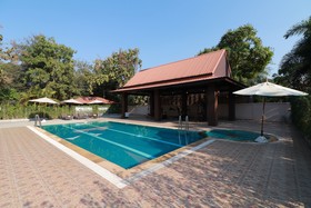 Tong House Resort By OYO
