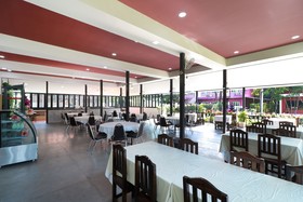 Tong House Resort By OYO