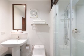 Tong House Resort By OYO