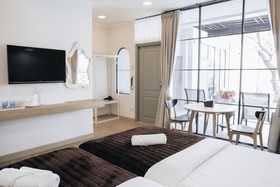 La Riva Boutique Hotel
