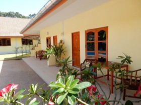 Malee Resort