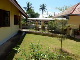 Malee Resort