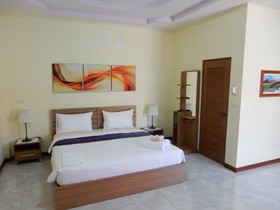 Malee Resort