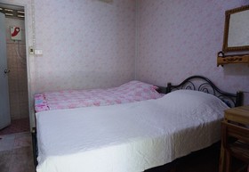 Three J Guesthouse