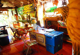 Three J Guesthouse