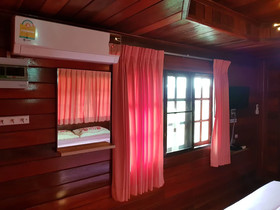 Phu In Love At Khao Kho