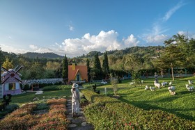 Phukaew Resort & Adventure Park