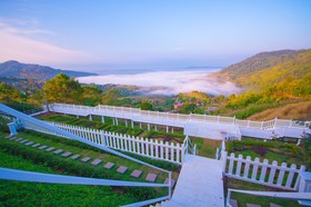 Vin View Rose Garden Resort