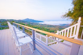 Vin View Rose Garden Resort