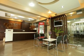 Puangpech Place