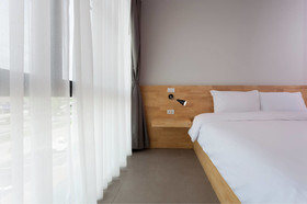 Easy Hotel