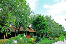 Khum Nakorn Villa