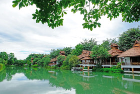 Khum Nakorn Villa
