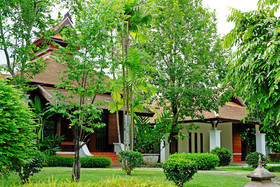 Khum Nakorn Villa