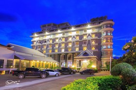 Nattirat Grand Hotel