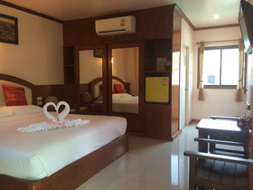 Baan Rom Mai