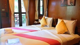 Ban View Nam Camping & Resort