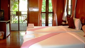 Ban View Nam Camping & Resort