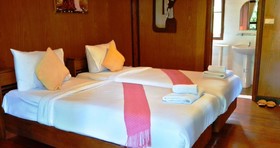 Ban View Nam Camping & Resort