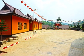 Chasa Rakthai Resort