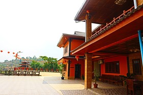 Chasa Rakthai Resort