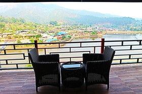 Chasa Rakthai Resort