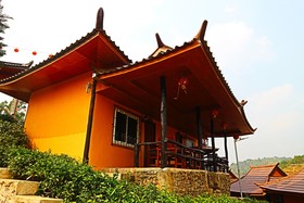 Chasa Rakthai Resort