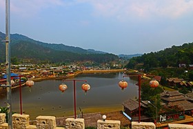 Chasa Rakthai Resort