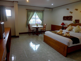 Ngamta Hotel