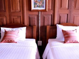 River Bank Resort