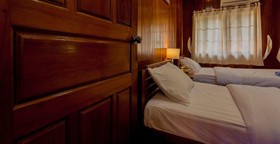 Tanas Resort Homestay