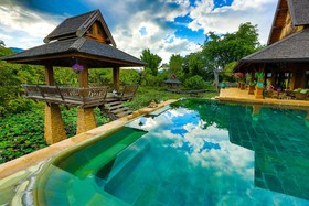 Howie's HomeStay