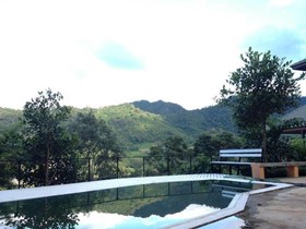 Pong Yang Farm and Resort