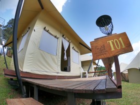 Pongyang Jungle Coaster Zipline Camp & Resort