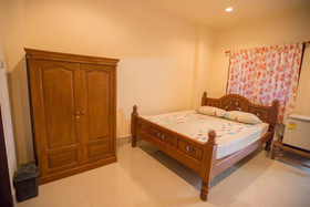 Suriyamanee House
